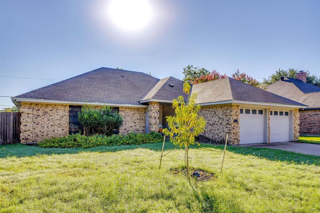 6015 Kenilworth Drive Property Photo 3