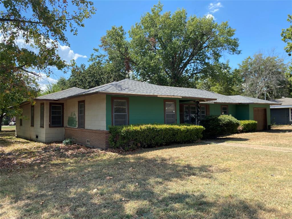 501 W Terrell Avenue Property Photo 1