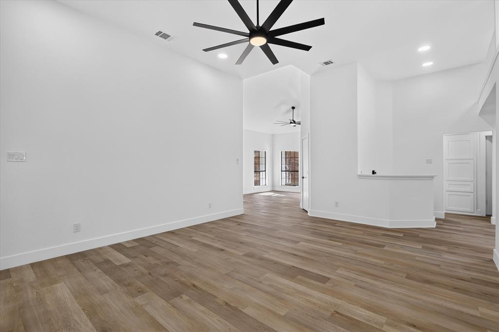 18902 Whitewater Lane Property Photo 16