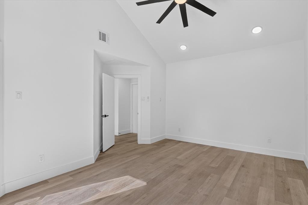 18902 Whitewater Lane Property Photo 20