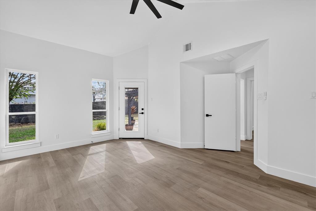 18902 Whitewater Lane Property Photo 21