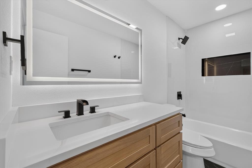 18902 Whitewater Lane Property Photo 31