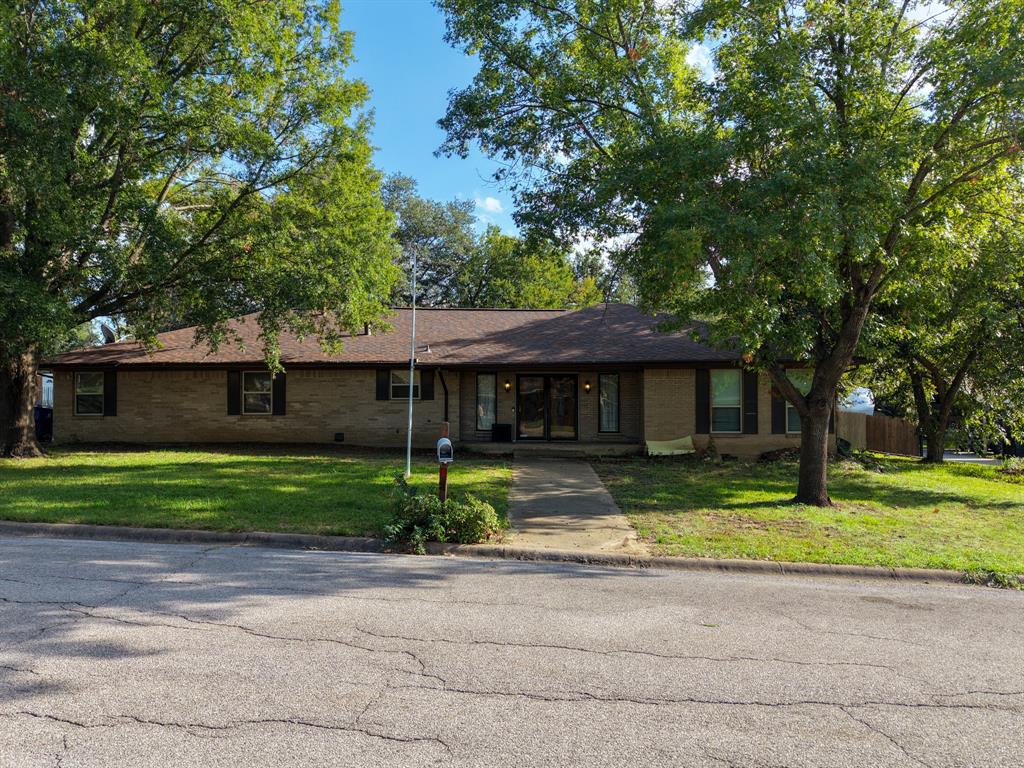 1602 Idlewood Drive Property Photo 1