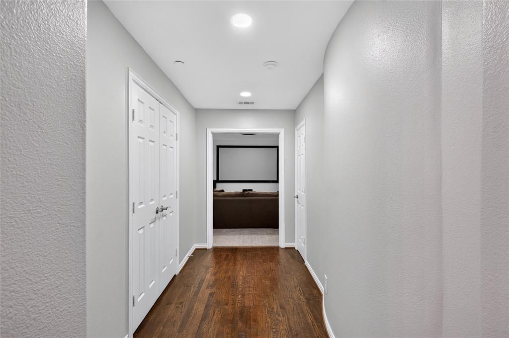 2424 Greymoore Drive Property Photo 28