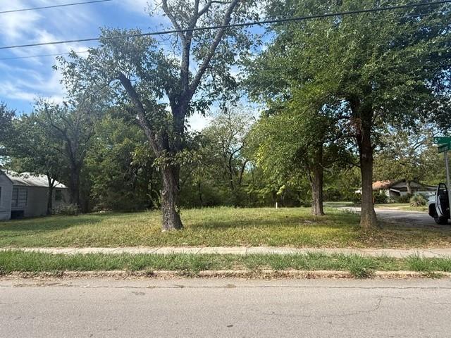 708 6th Street Property Photo 2