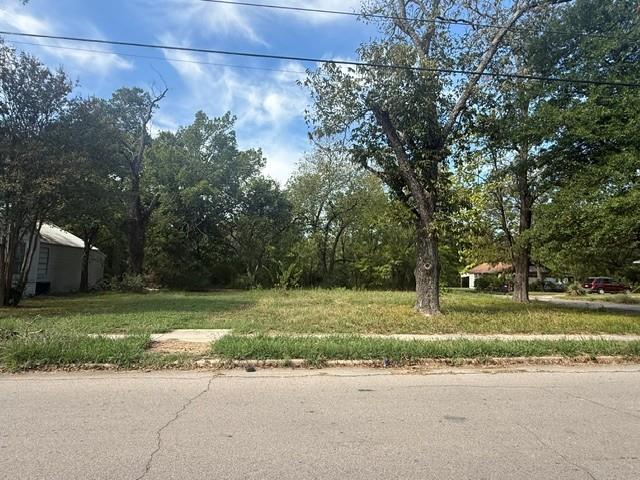 708 6th Street Property Photo 4
