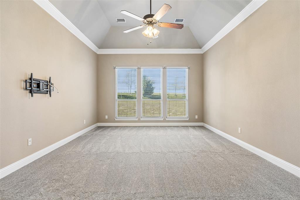 605 Calm Crest Drive Property Photo 17
