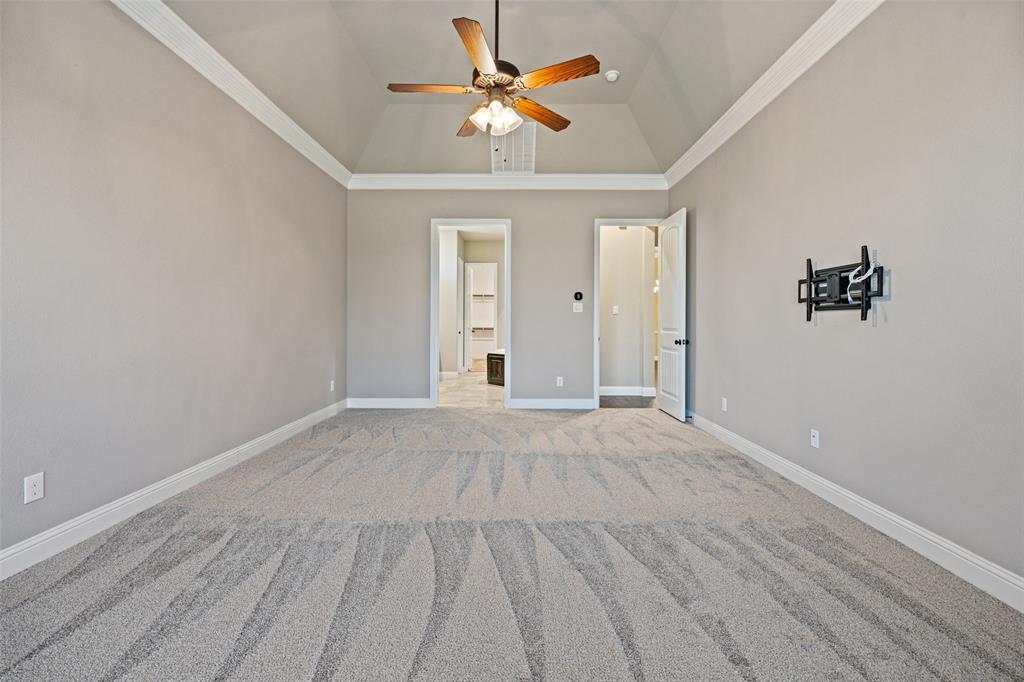 605 Calm Crest Drive Property Photo 19