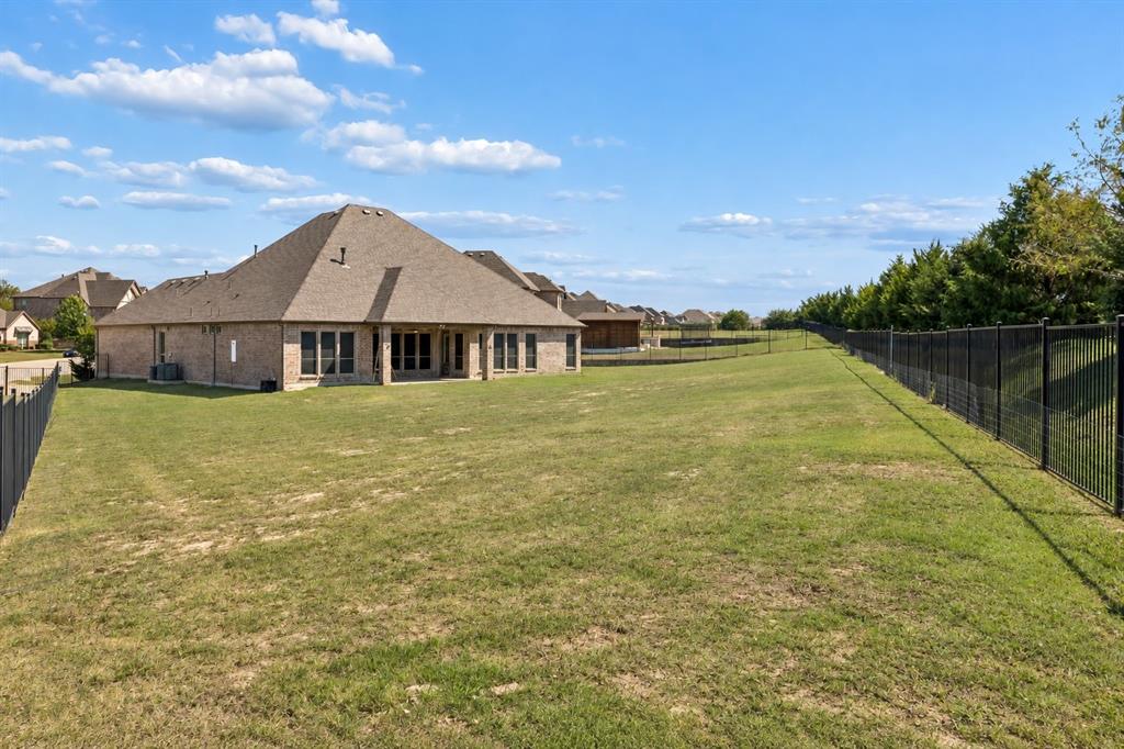 605 Calm Crest Drive Property Photo 25