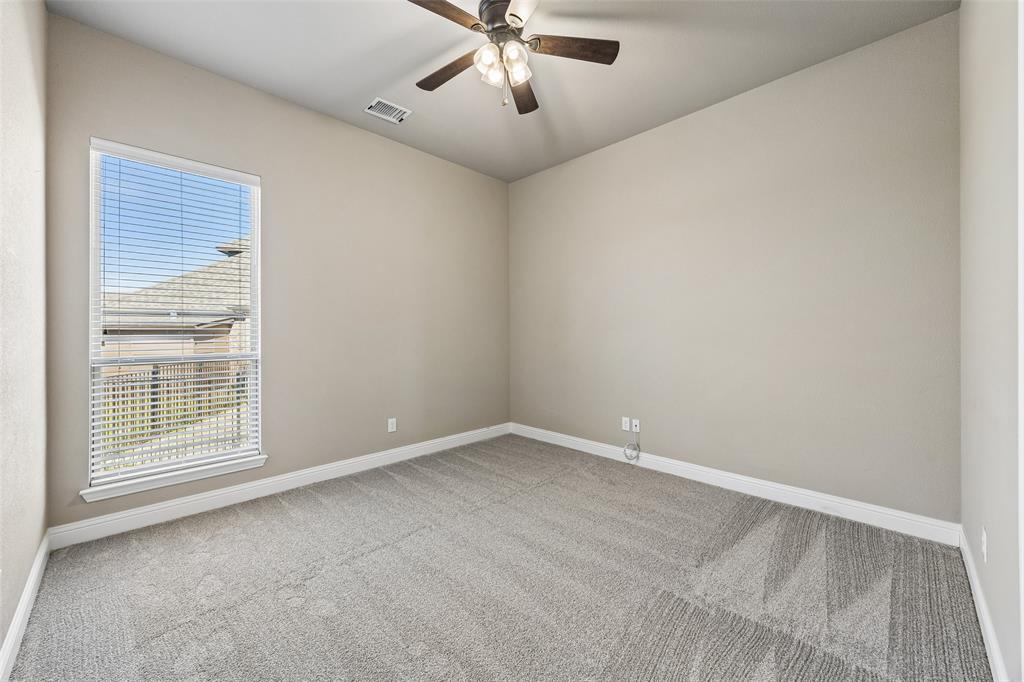 605 Calm Crest Drive Property Photo 27