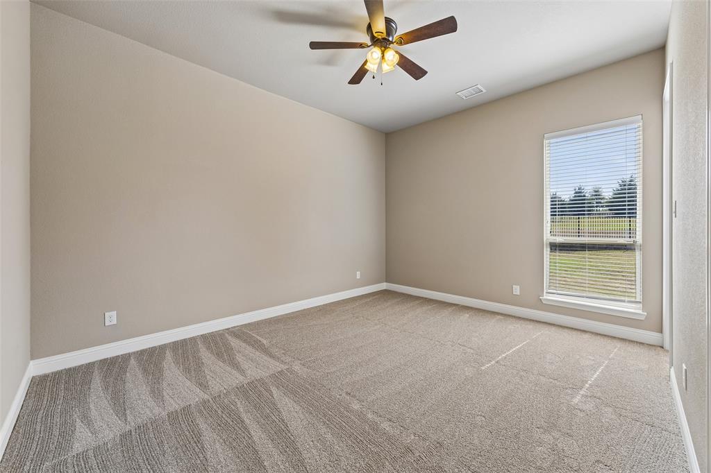 605 Calm Crest Drive Property Photo 29