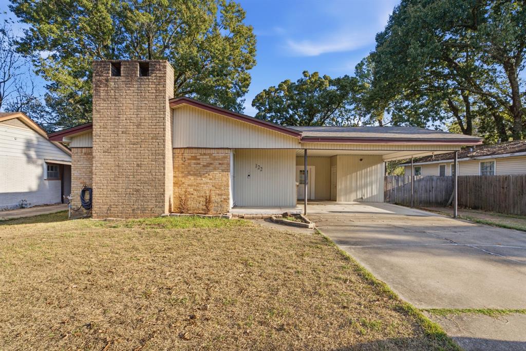 122 Massingill Drive Property Photo 1