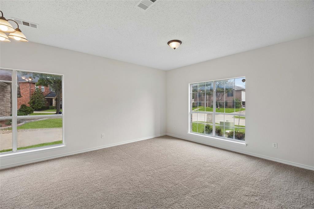 304 Holly Court Property Photo 9