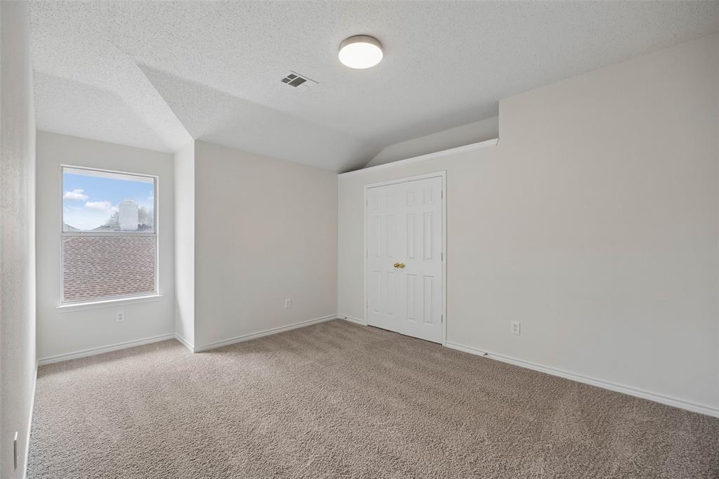 304 Holly Court Property Photo 27