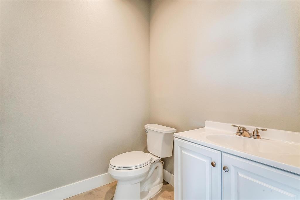 3001 Cox Road Property Photo 10