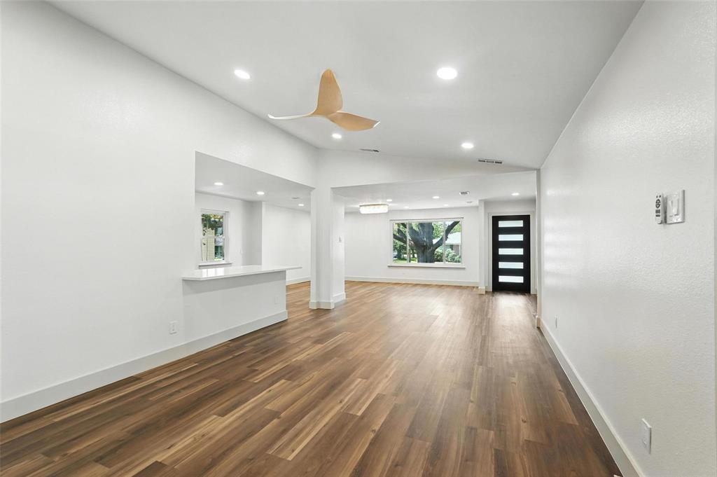 8570 Sweetwood Drive Property Photo 3