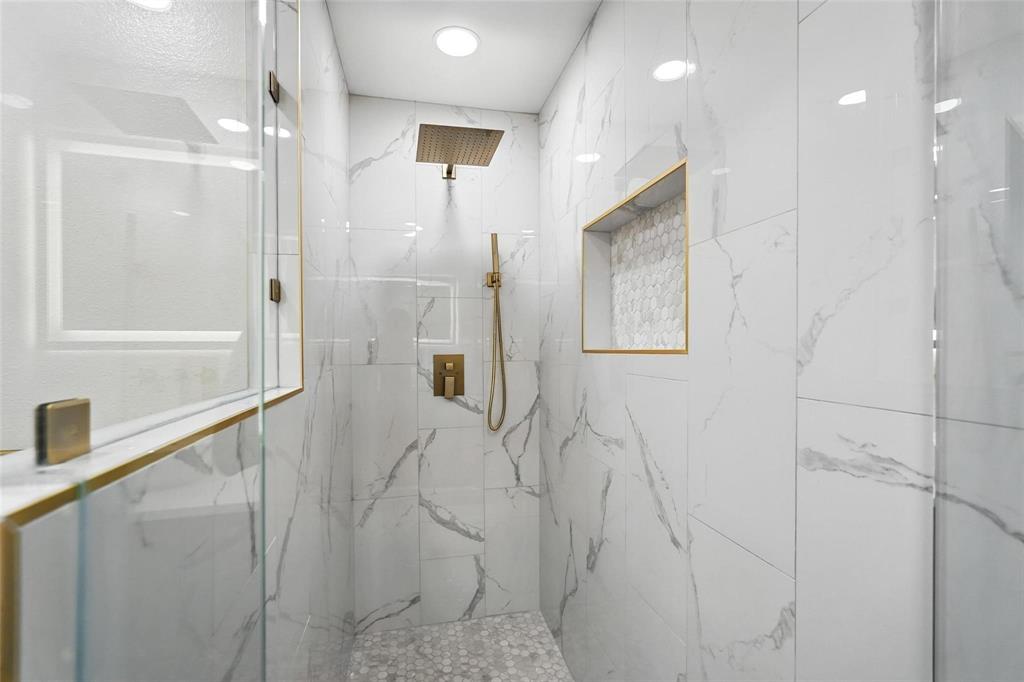 8570 Sweetwood Drive Property Photo 17