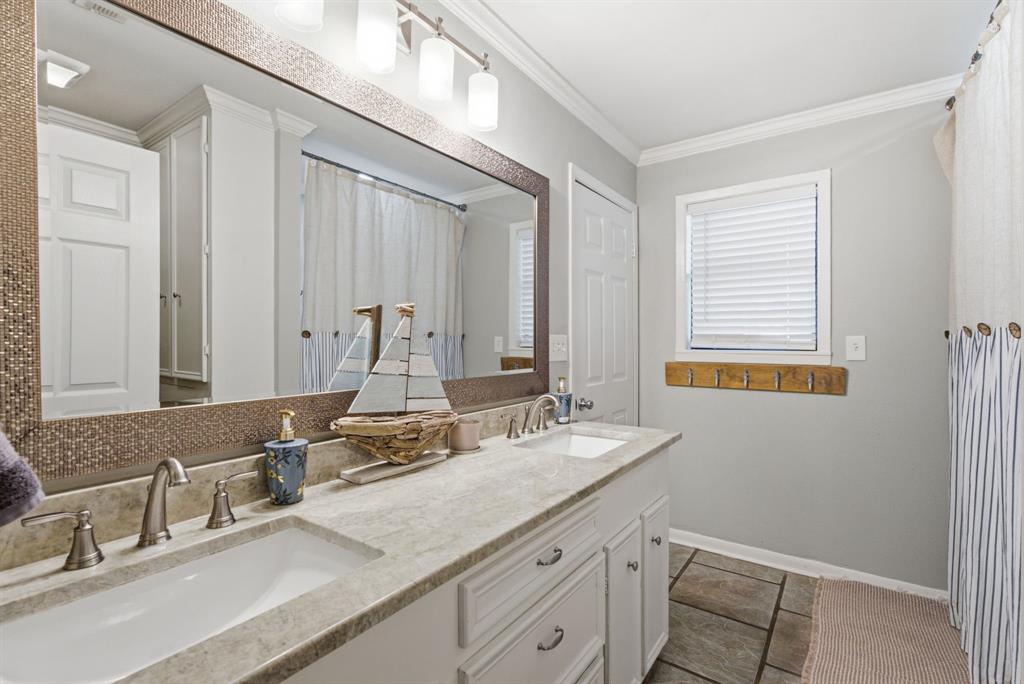 688 Charlya Drive Property Photo 16