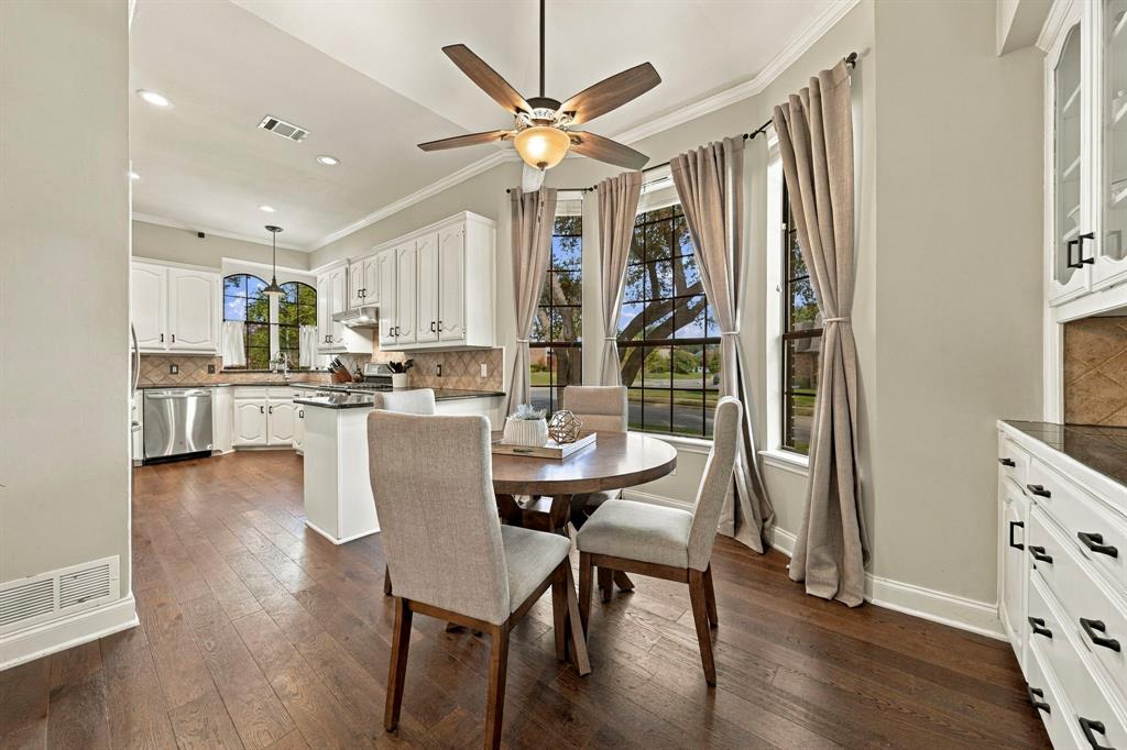 3512 Wilshire Drive Property Photo 12