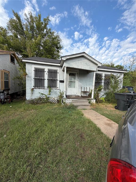 502 W 84th Street Property Photo 1