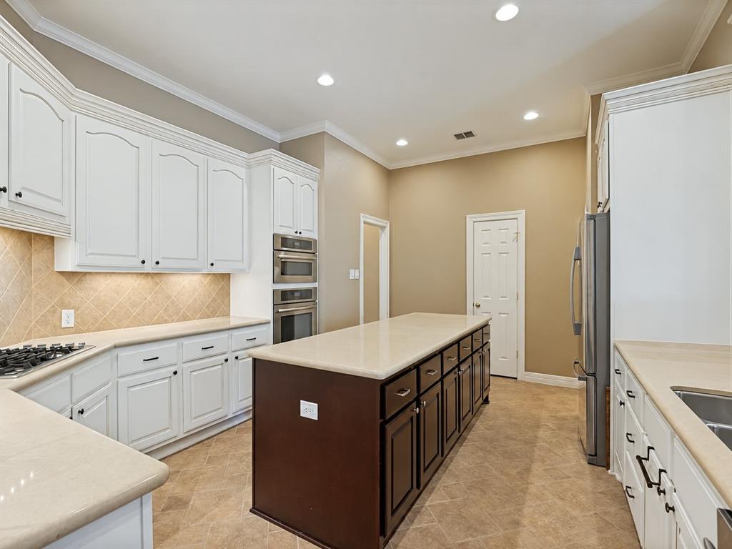 604 Barkley Drive Property Photo 12