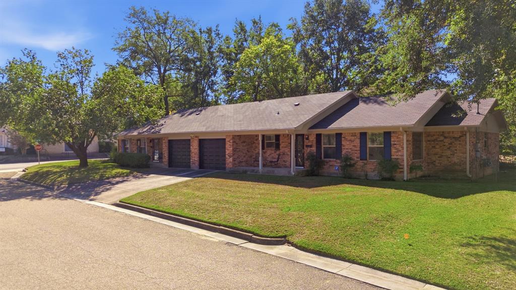 105 Mcdonald Property Photo 1