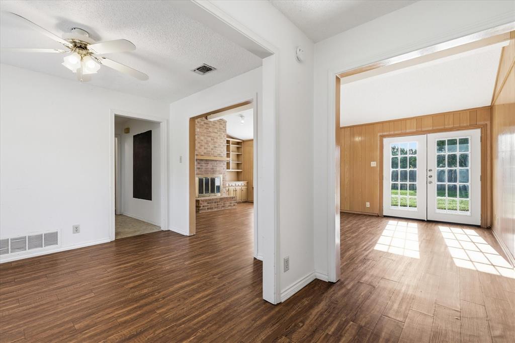 1815 Wisteria Street Property Photo 5