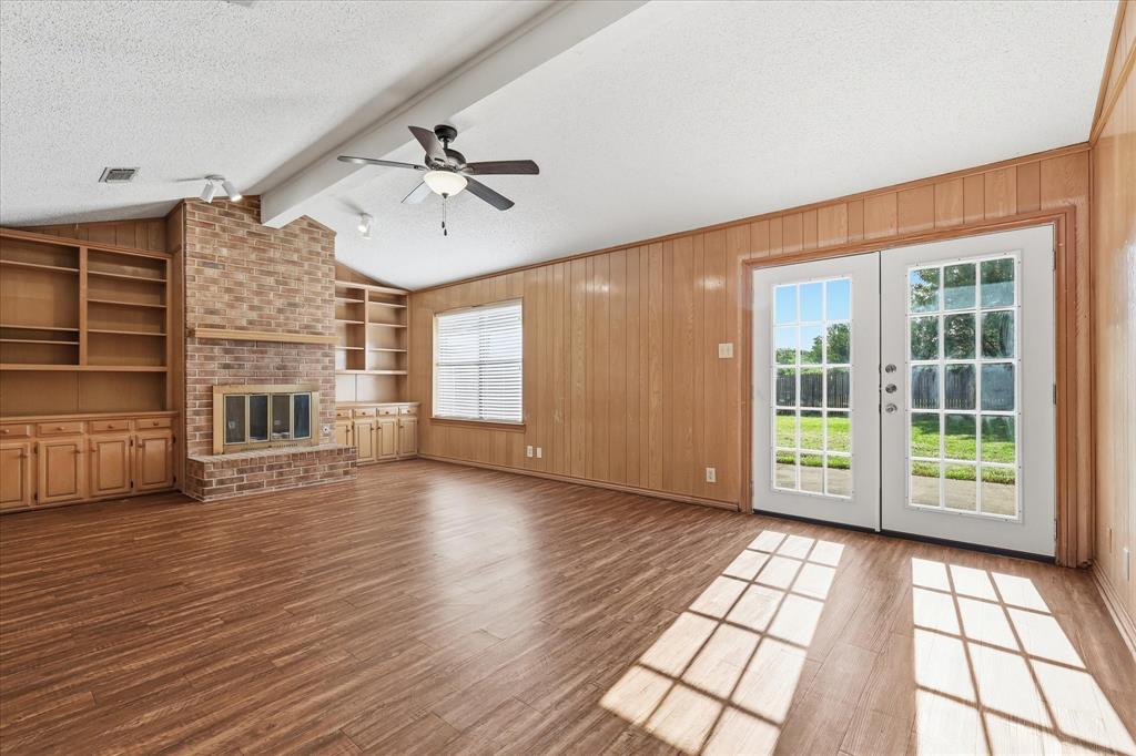 1815 Wisteria Street Property Photo 7