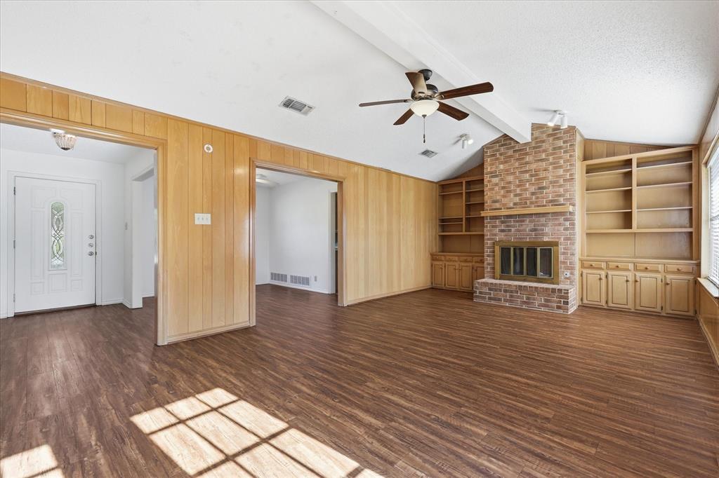 1815 Wisteria Street Property Photo 9