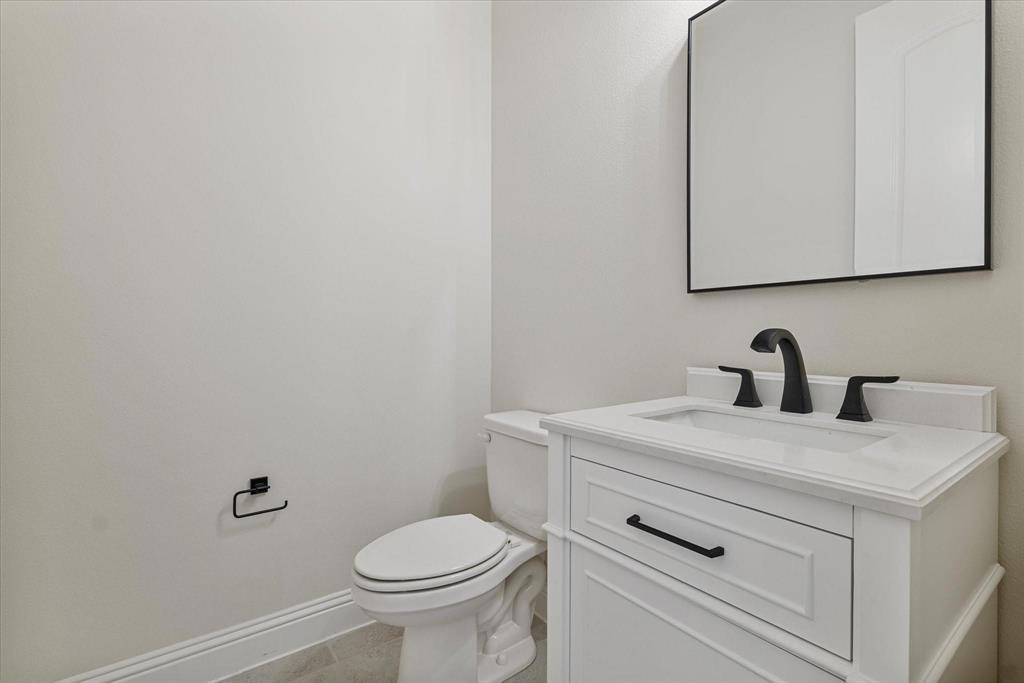 2817 Yarmouth Street Property Photo 6
