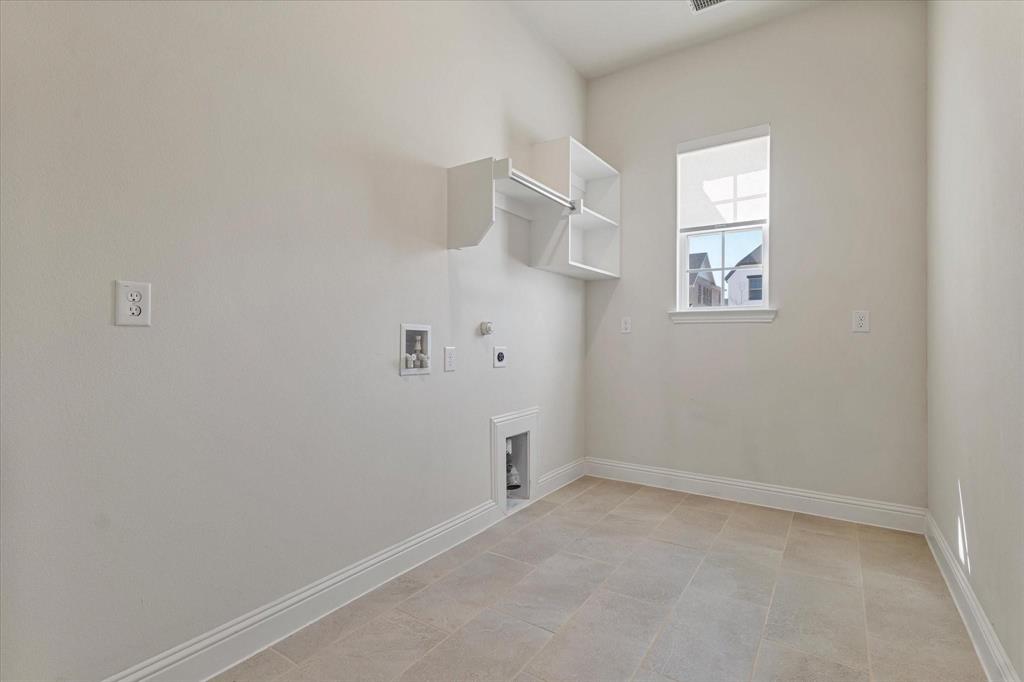 2817 Yarmouth Street Property Photo 15