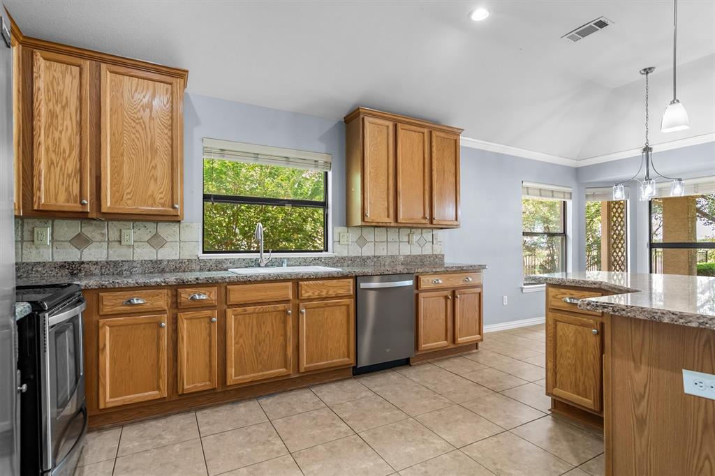 9409 Perimeter Street Property Photo 11