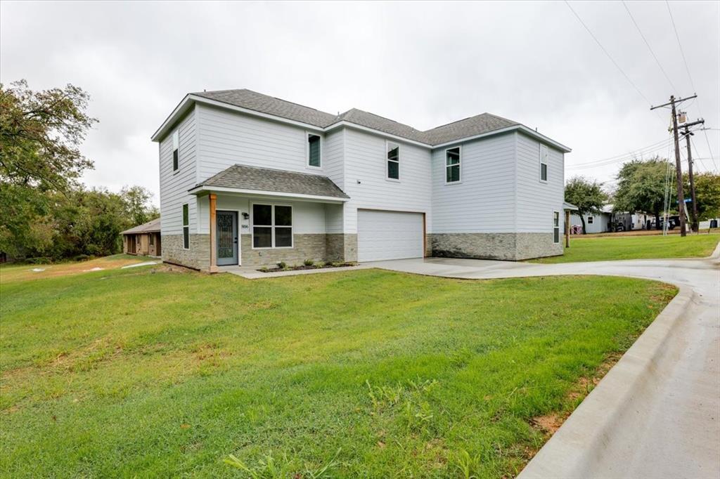 806 N Cates Street Property Photo 1