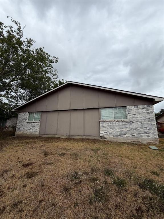 2915 Rayswood Drive Property Photo 19