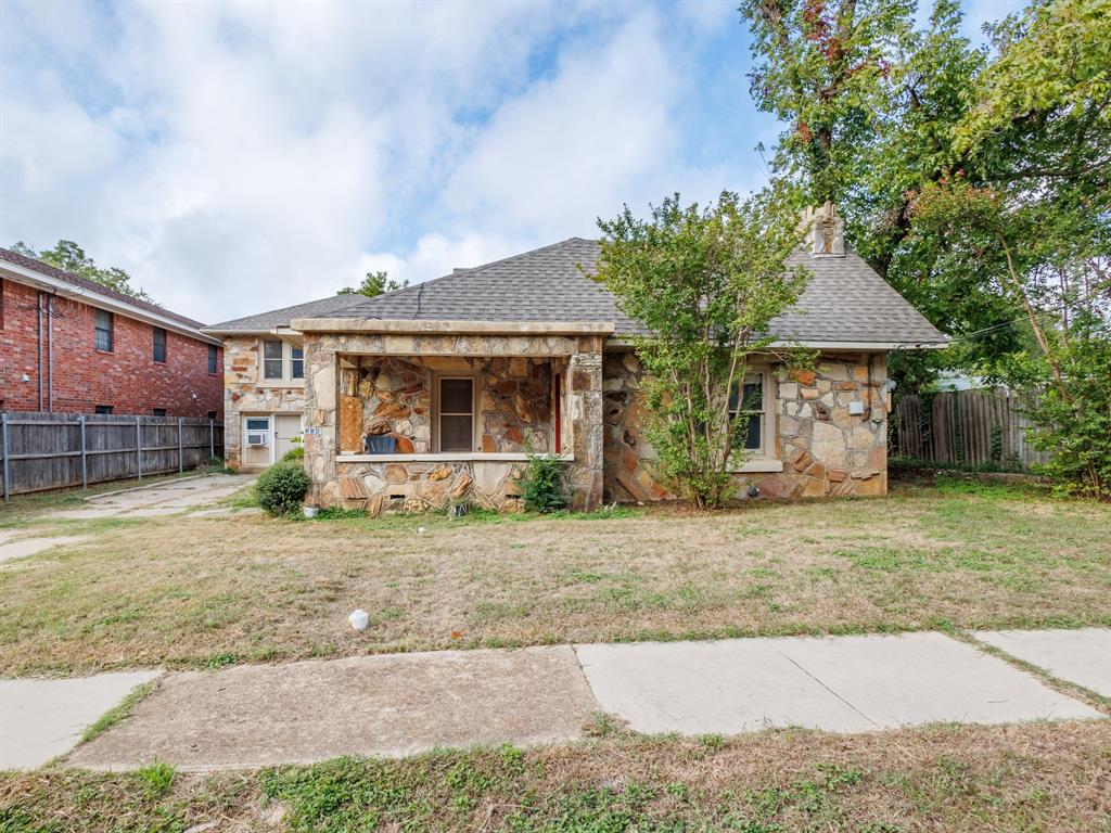 544 N Clinton Street Property Photo 1