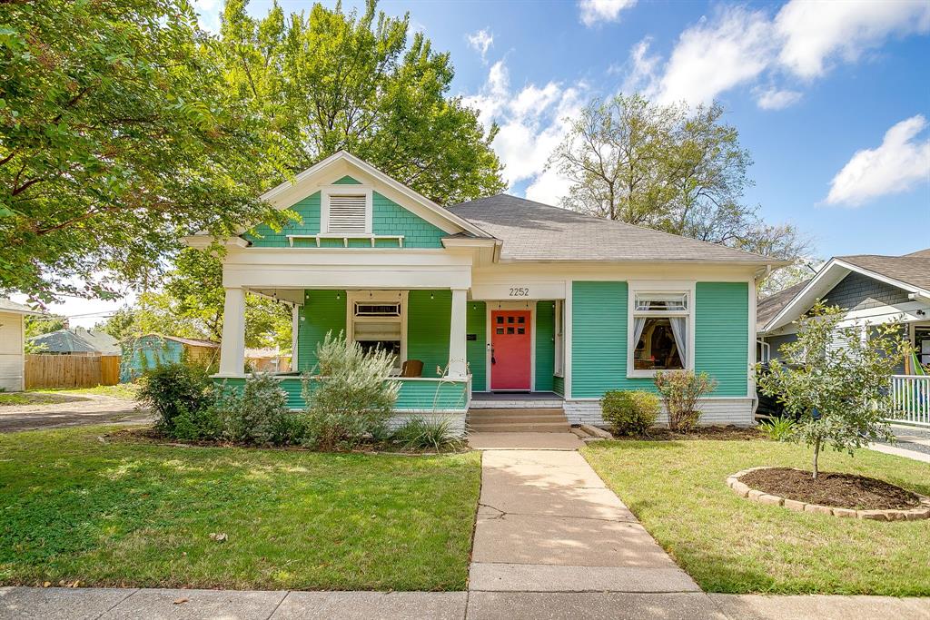 2252 Washington Avenue Property Photo 1