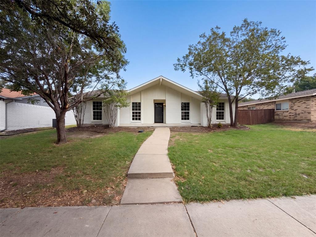 5005 Strickland Avenue Property Photo 1