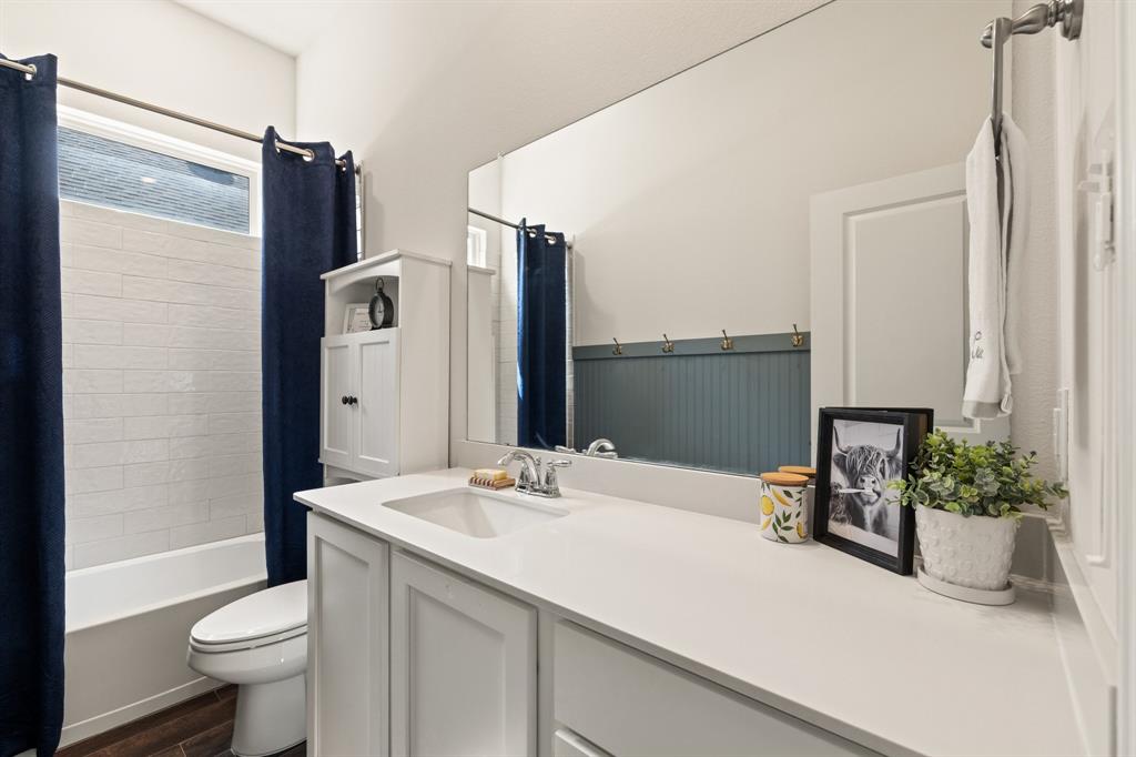 3520 Tunnel Avenue Property Photo 5