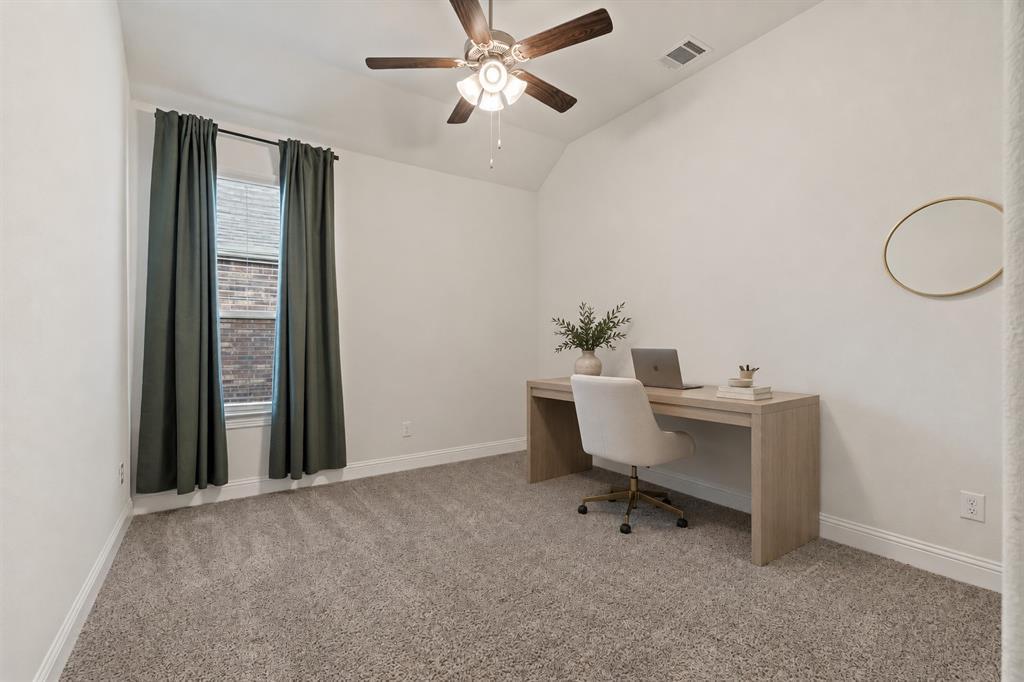 3520 Tunnel Avenue Property Photo 8