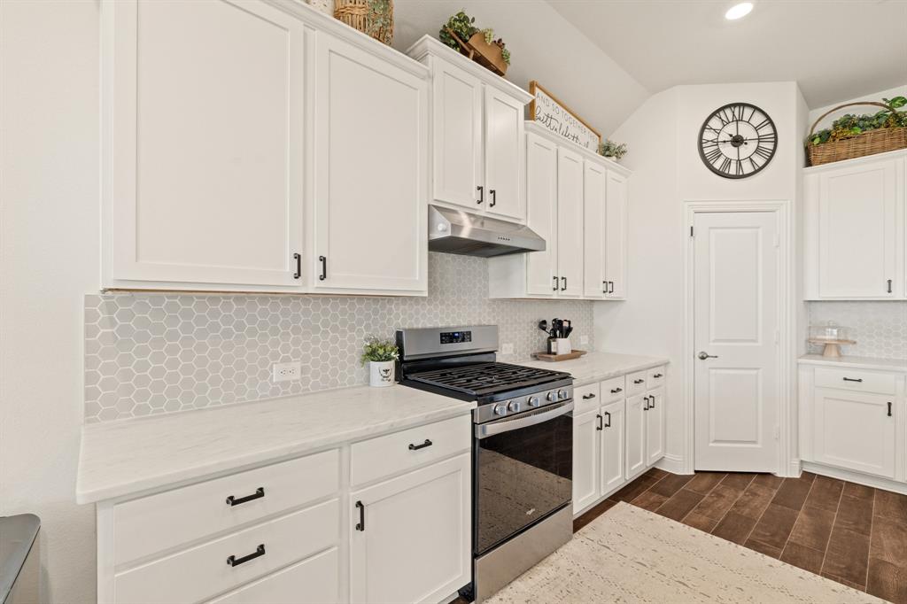 3520 Tunnel Avenue Property Photo 15