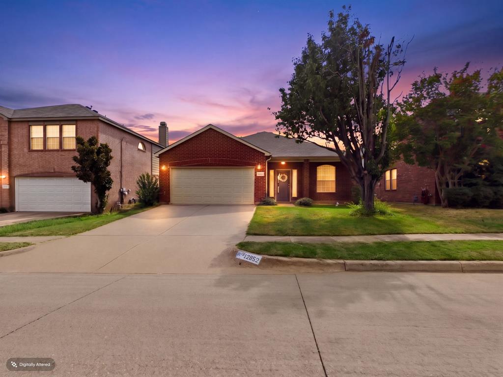 12652 Oakwood Circle Property Photo 1