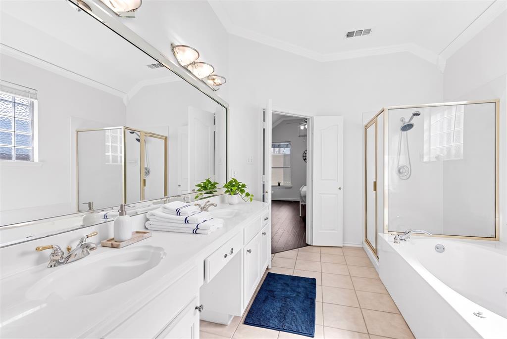 3744 Rodale Way Property Photo 13