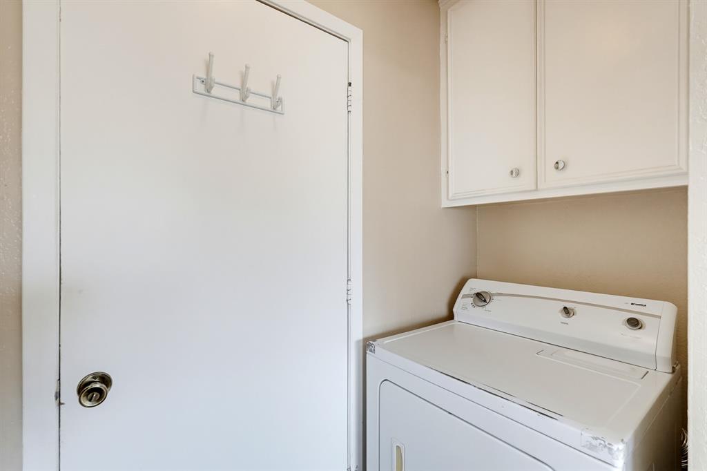 2341 Brenda Lane Property Photo 18