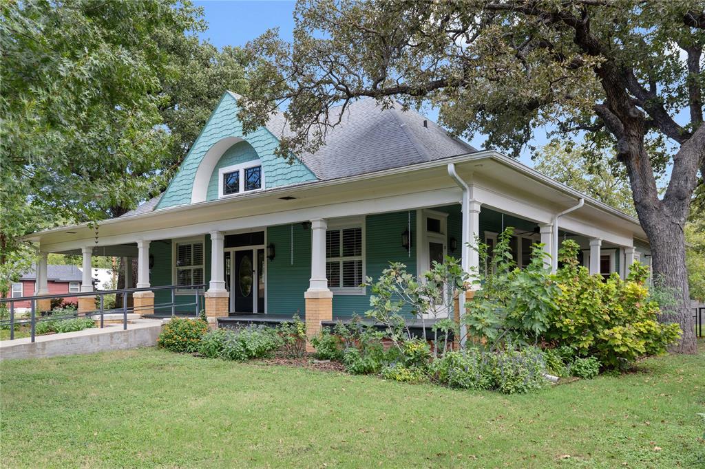 1700 Vincent Property Photo 1