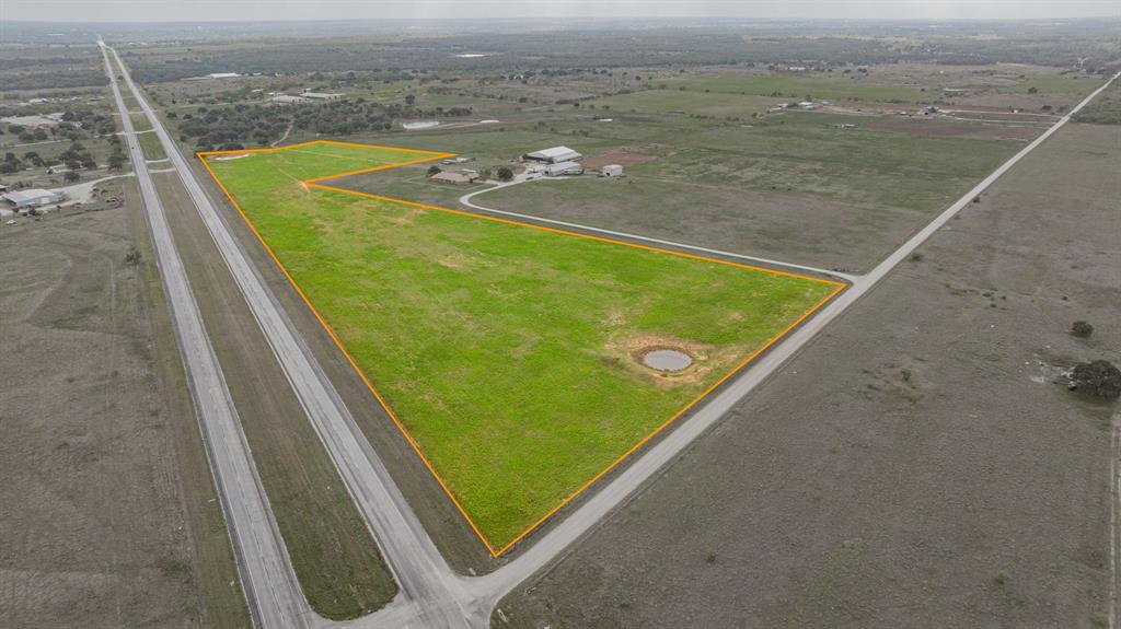2719 Us Highway 281 N Property Photo 1