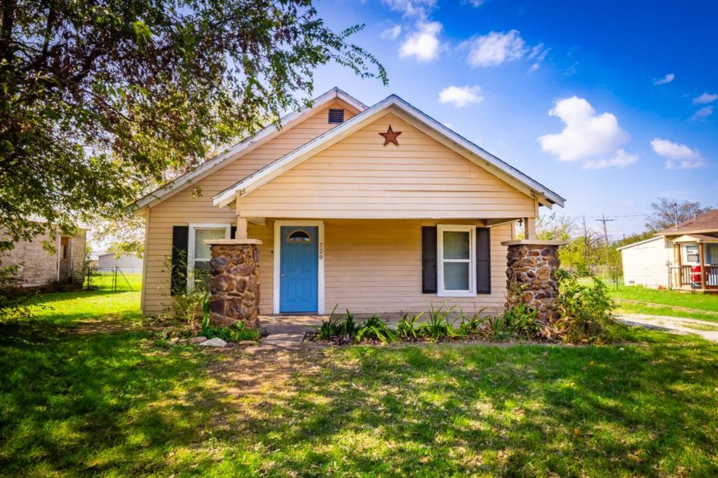 720 Texas Street Property Photo 1