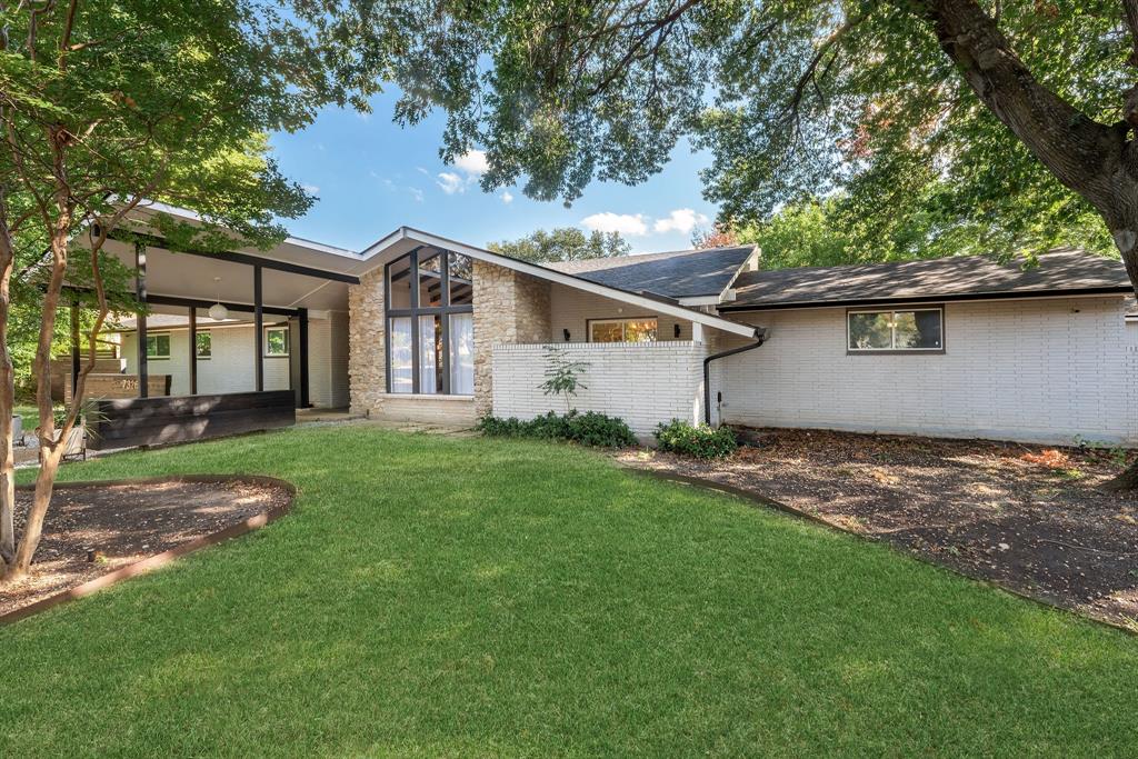 7326 Spring Valley Road Property Photo 3
