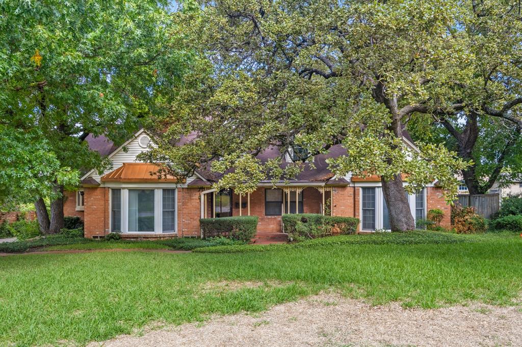 1513 Francis Street Property Photo 1
