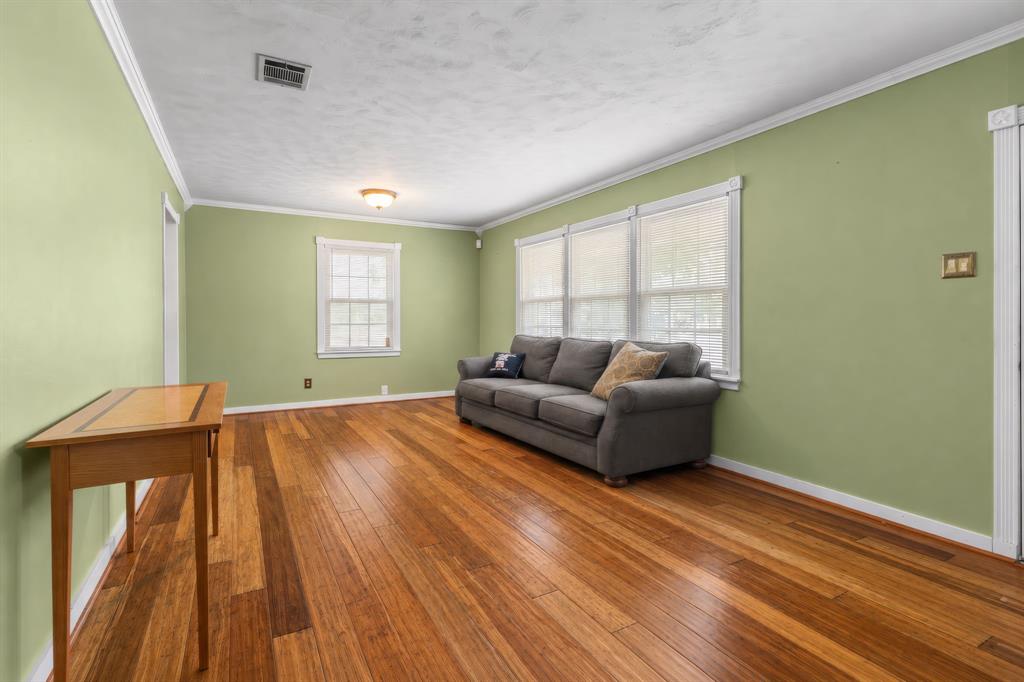 920 Avenue C Property Photo 5