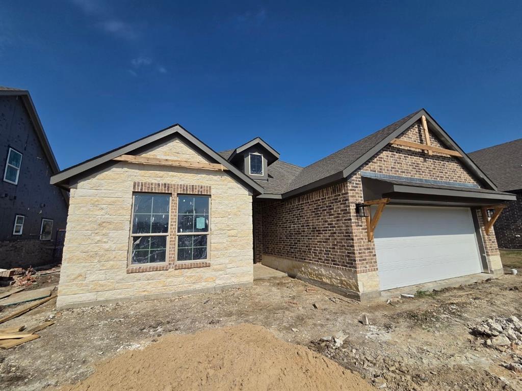 808 Silverleaf Drive Property Photo 3